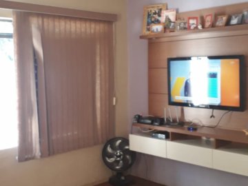 Casa à Venda