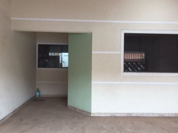 Casa à Venda